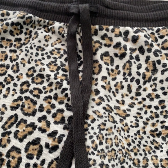 Cheetah print pajama pants NWT - Picture 4 of 4